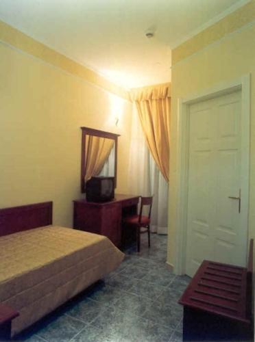 ברשה Hotel Impero מראה חיצוני תמונה